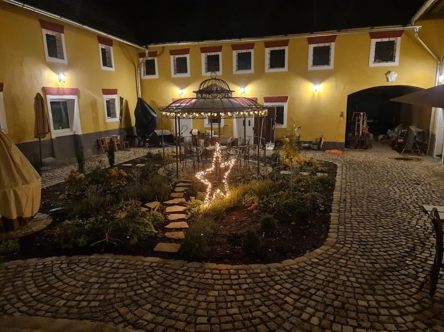 Historischer Gutshof, Bogensportzentrum Kremstal Apartment *